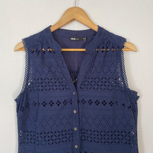 INA Size Medium Sleeveless Shift Pull Over Shirt Dress Navy Blue Eyelet Lined - Picture 2 of 9